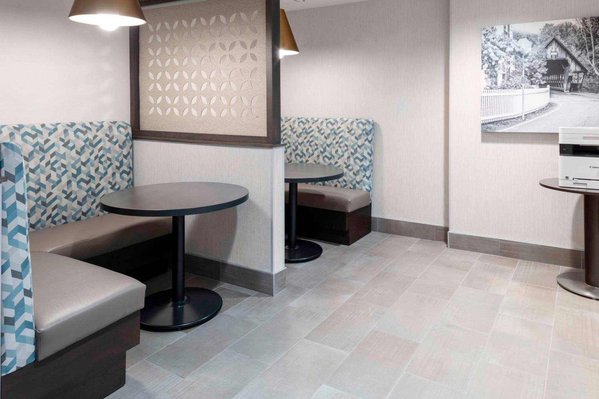 Hampton Inn Conyers Extérieur photo