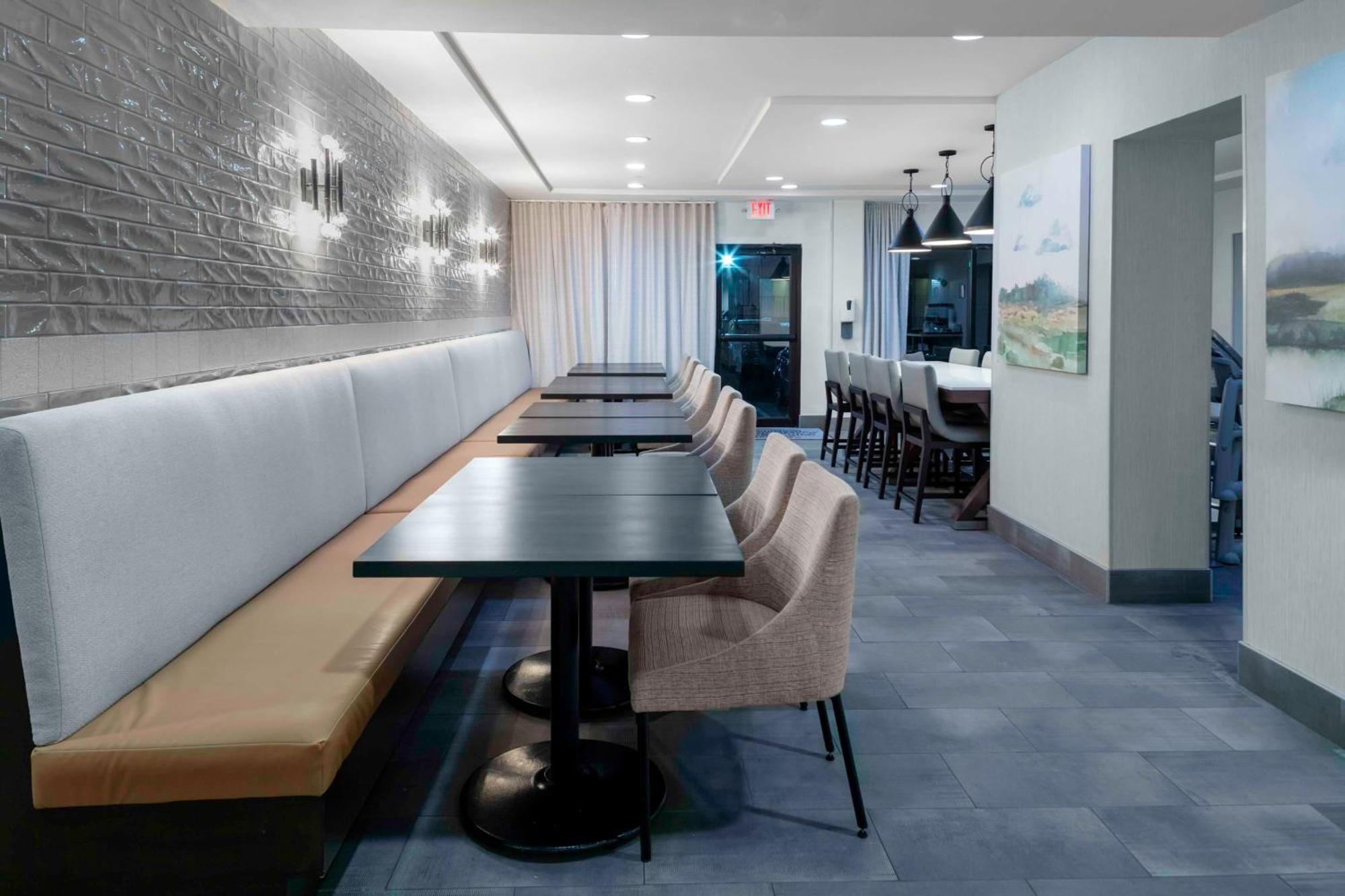 Hampton Inn Conyers Extérieur photo